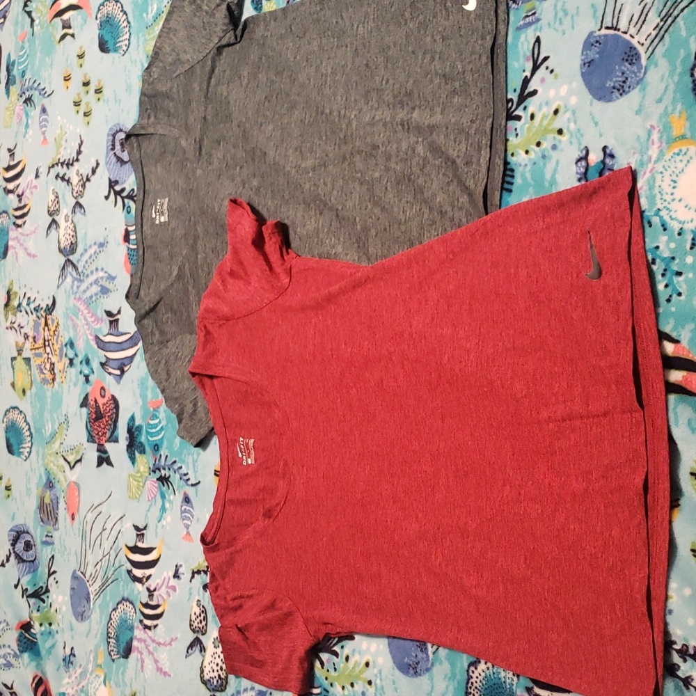 Nike dri fit tee shirt set